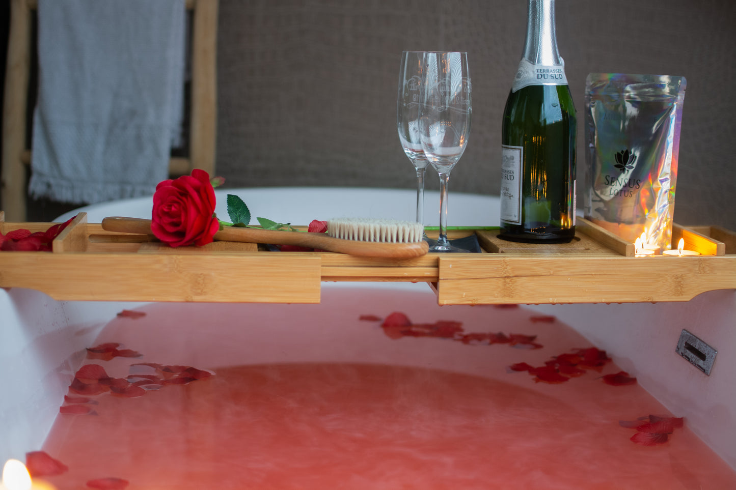Romantic red