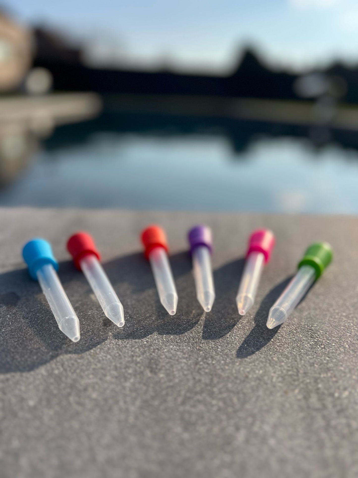 Pipette mit Farben